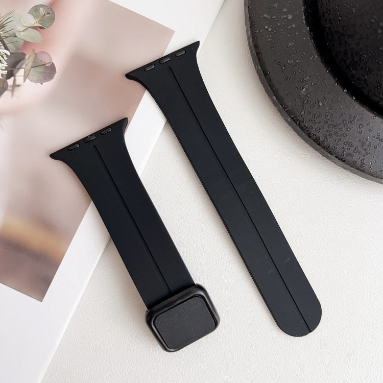 For Apple Watch Series 8 41mm Magnetic Square Buckle Silicone Watch Band(Black) - Watch Bands by PMC Jewellery | Online Shopping South Africa | PMC Jewellery